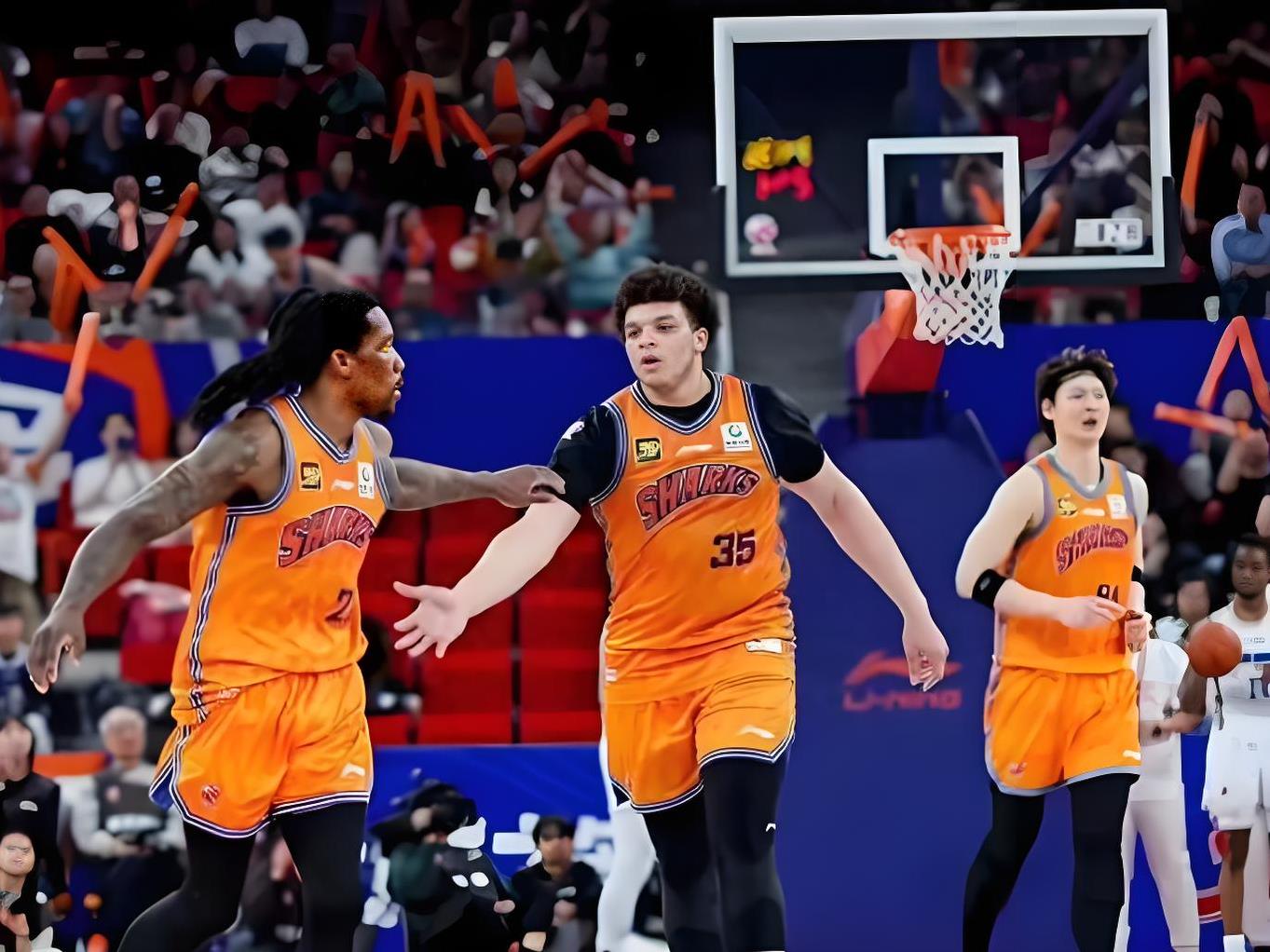 开云中国体育网页版登录关于转折点浙江队官宣签约，CBA常规赛加时末段攻防权衡，更衣室稳定，赛程密集仍需轮换的信息