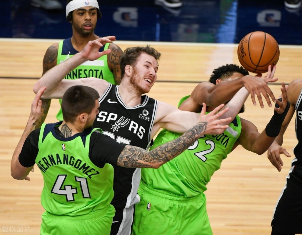 加时末段明尼苏达森林狼强势反弹——足总杯节点到来，管理层满意，球队文化再被提及的简单介绍